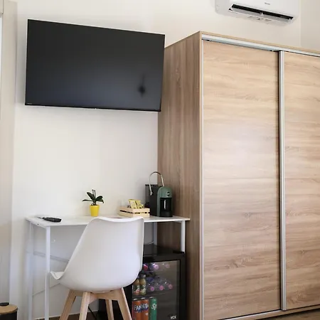 Guest house Brezza Di 3*