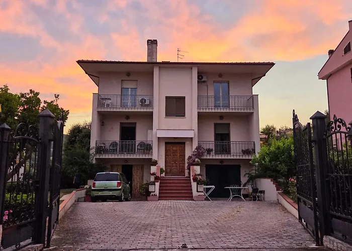 Brezza Di Gasthuis Sirolo